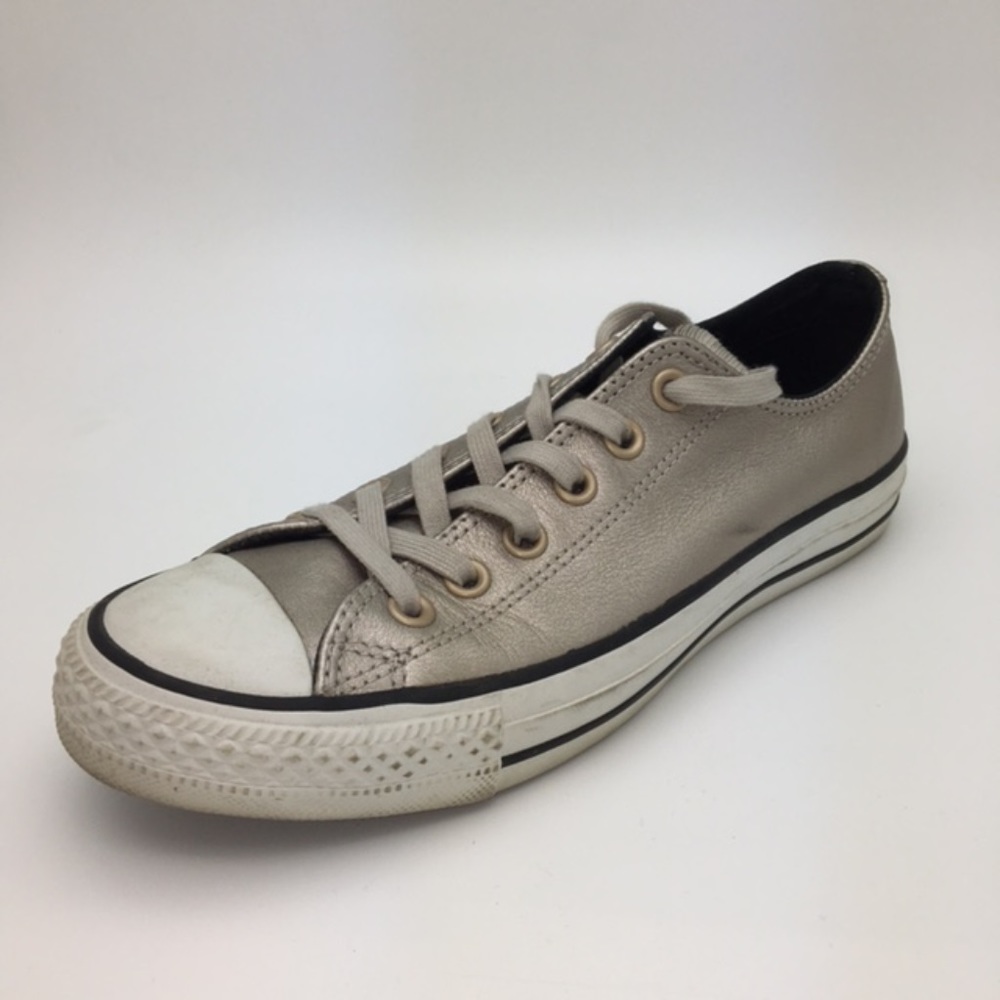 NWOT/NWOB Converse Gold Metallic Sneakers - Picture 3 of 5